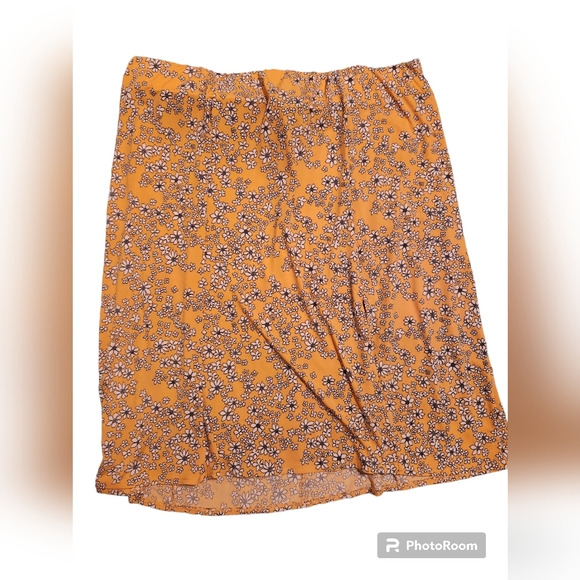 Lane Bryant Dresses & Skirts - Lane Bryant Skirt Womens Yellow Floral Elastic Waist Stretch Size 18